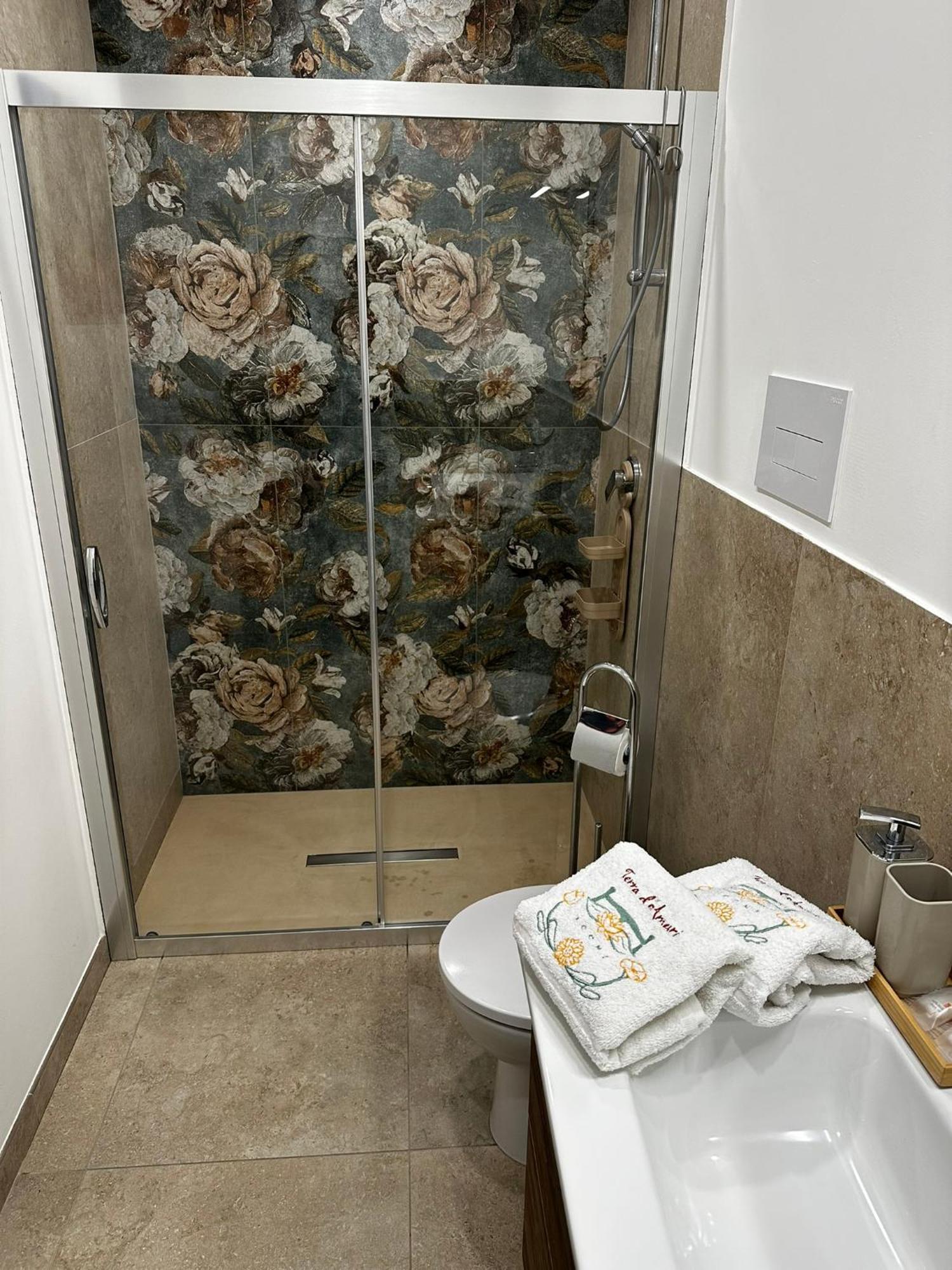 Terra D'Amuri Rooms Terrasini Bagian luar foto